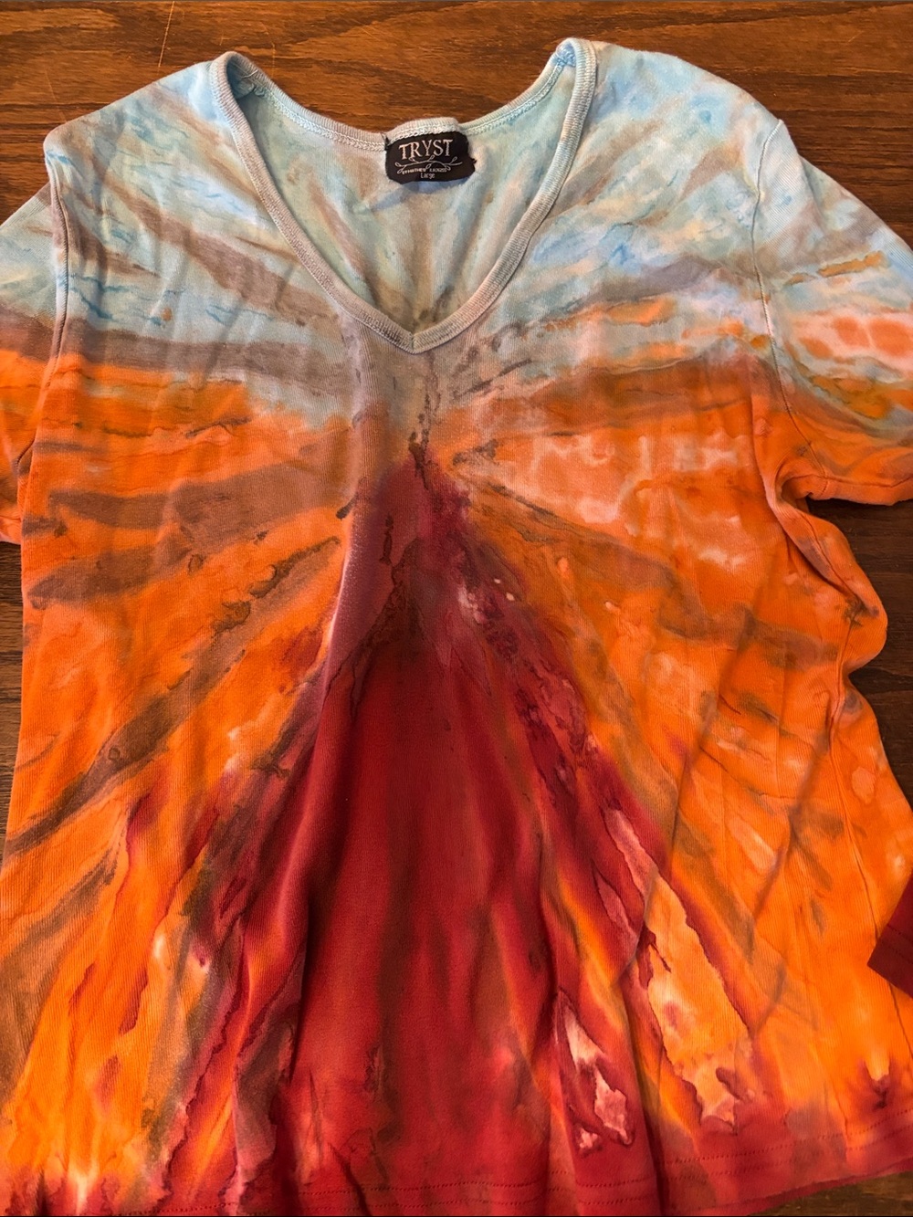 Vintage Tryst 3/4 Sleeve V-Neck Tie-Dye Top in Orange, Red and Light Blue